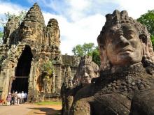 angkor_thom_entrance_siem_reap_t